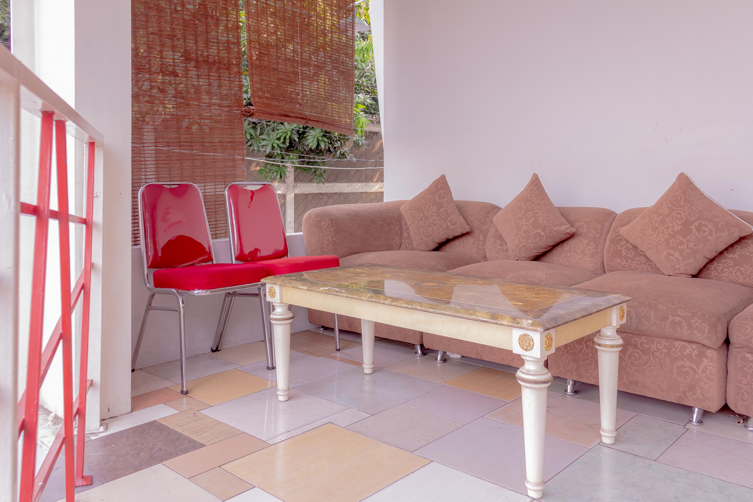 Oyo 208 G House Ξενοδοχείο Τζακάρτα Εξωτερικό φωτογραφία
