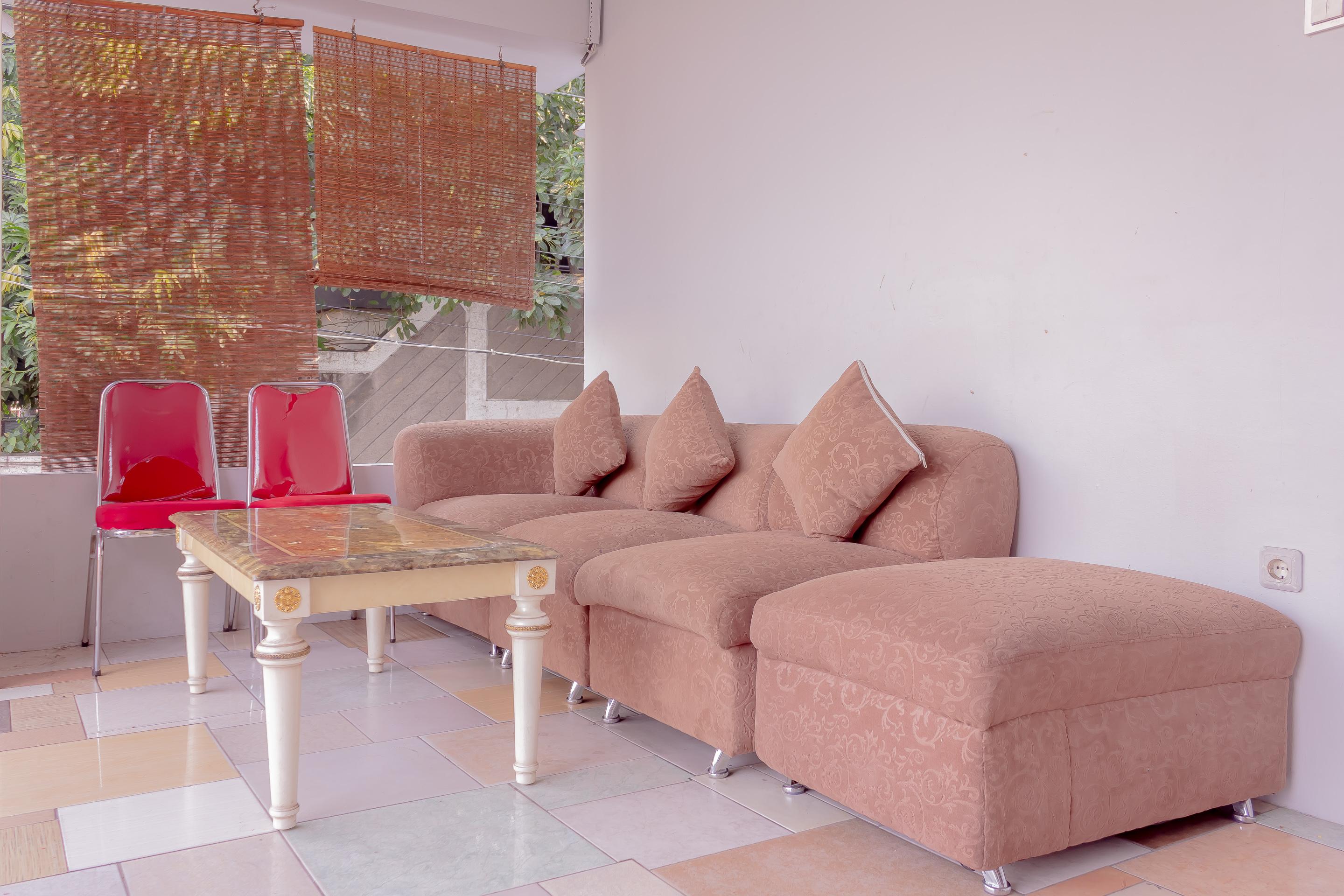 Oyo 208 G House Ξενοδοχείο Τζακάρτα Εξωτερικό φωτογραφία